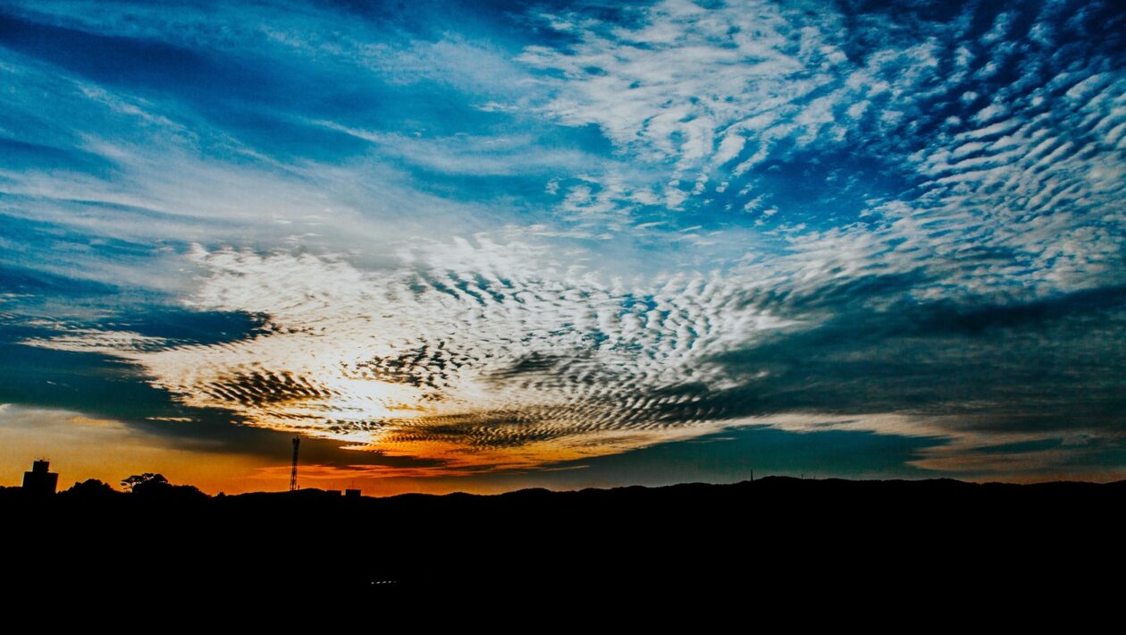 Metadáta EXIF a Geolokácia: Forenzná analýza informácií ukrytých vo fotografiách