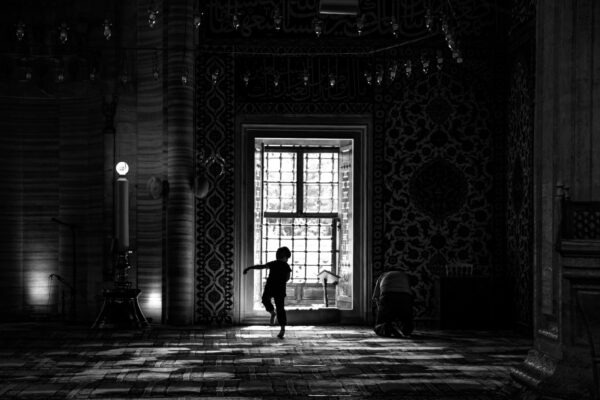 Nákupy z druhej ruky: Bezpečnostné a platobné protokoly pre osobné transakcie