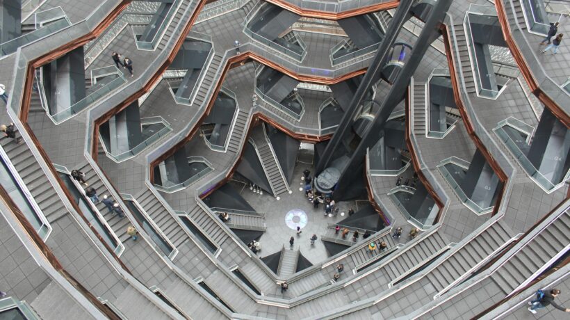 Edge computing: Distribuované spracovanie dát a nízka latencia