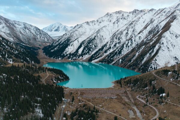 Databázové systémy: Teorie, architektury a správa