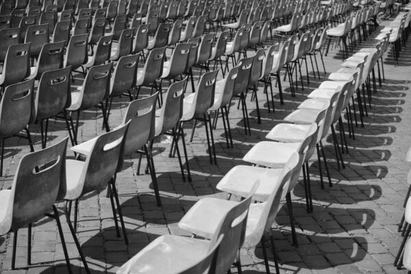 Influencer marketing a spolupráce: Výber partnerov a meranie kampaní