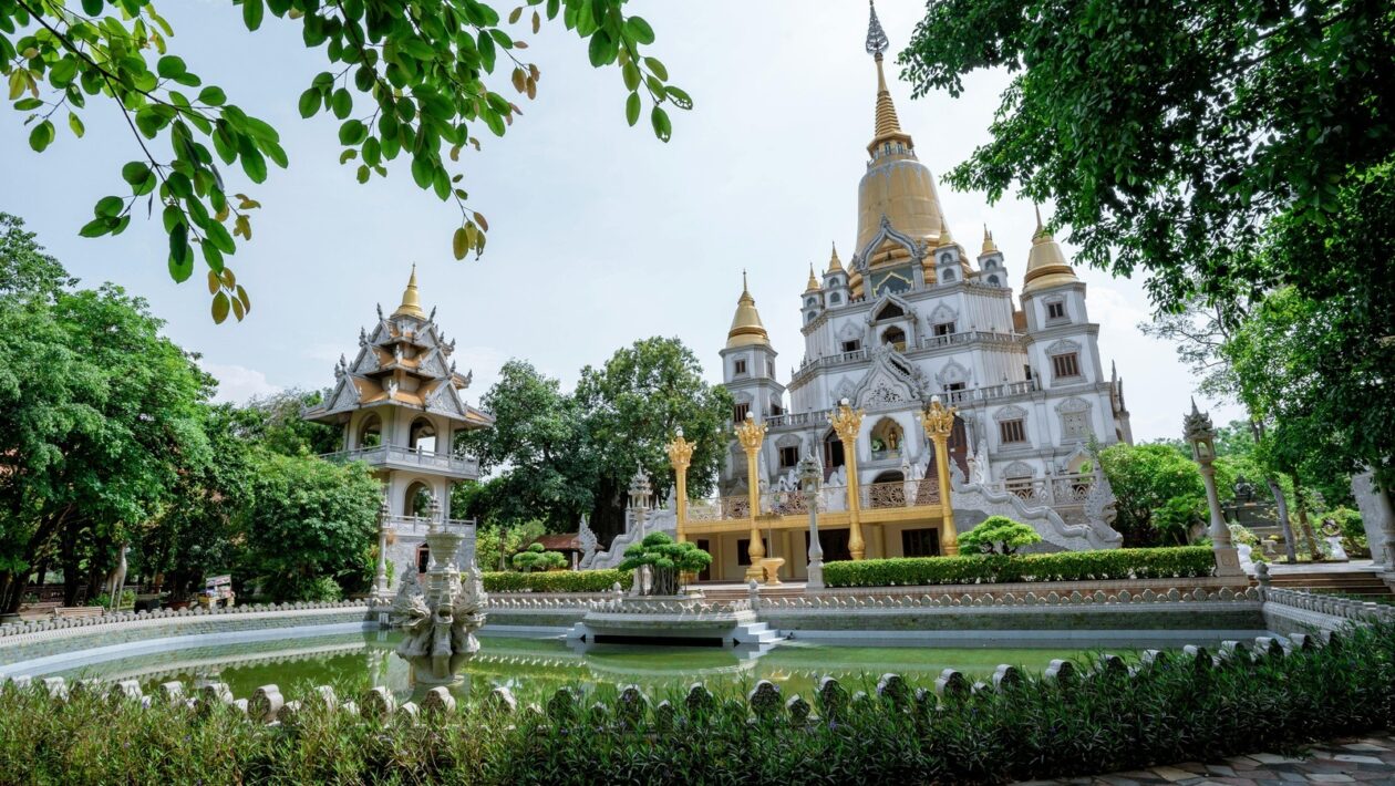 Operační systémy: Principy fungování a správa zdrojů