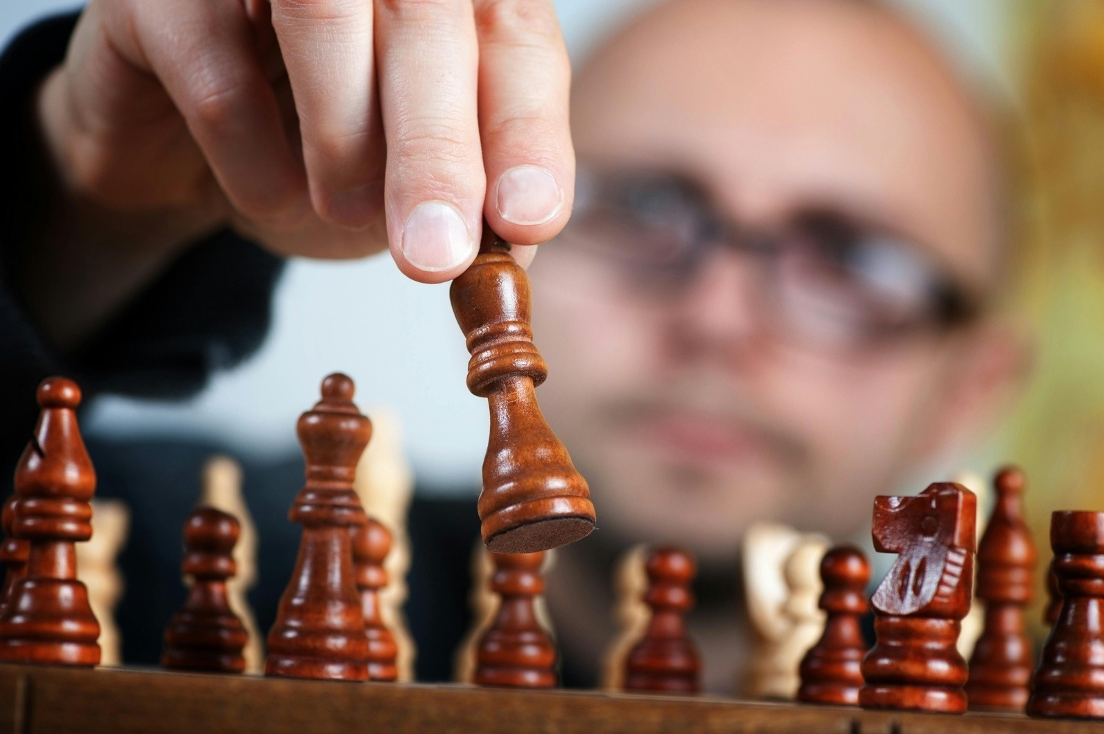 Správa uživatelů a oprávnění v Linuxu: SUID, SGID a chmod
